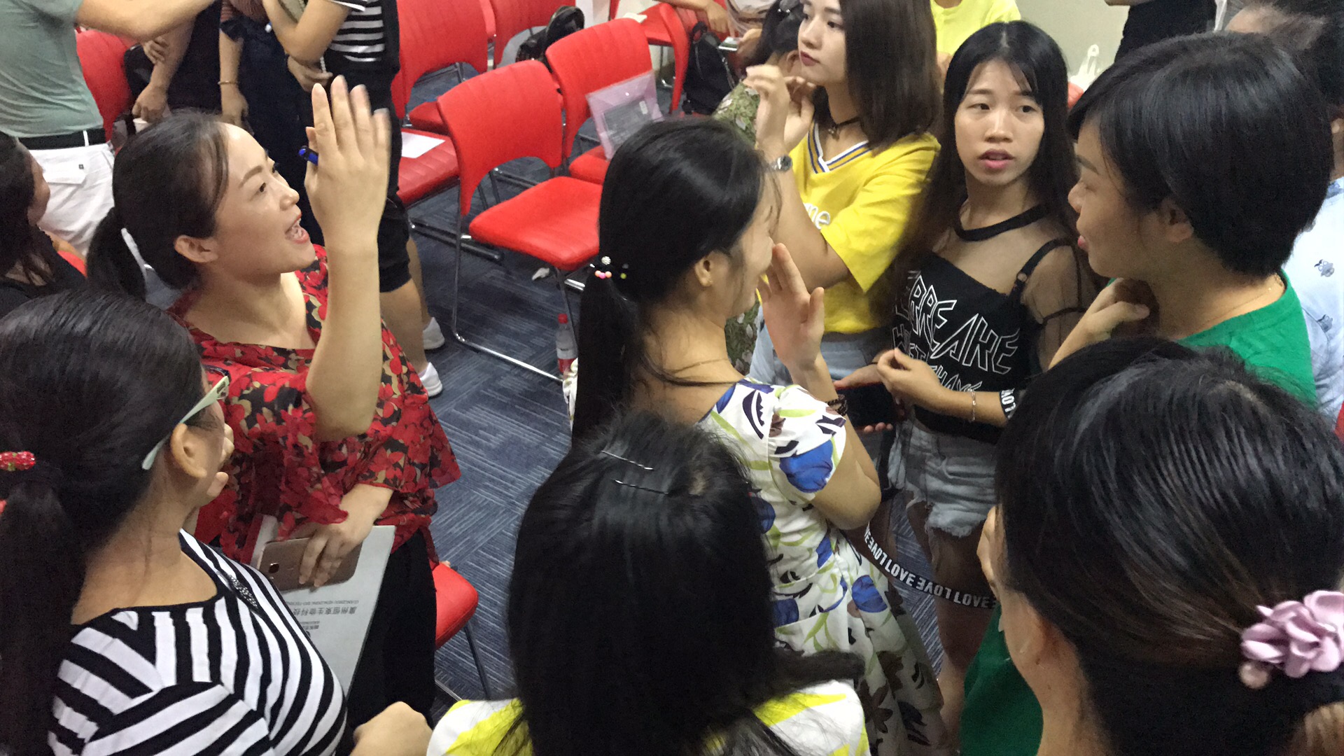 德来美研究总结的美容院四大经营痛点，每个都致命